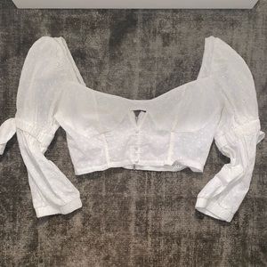 White long sleeve crop top